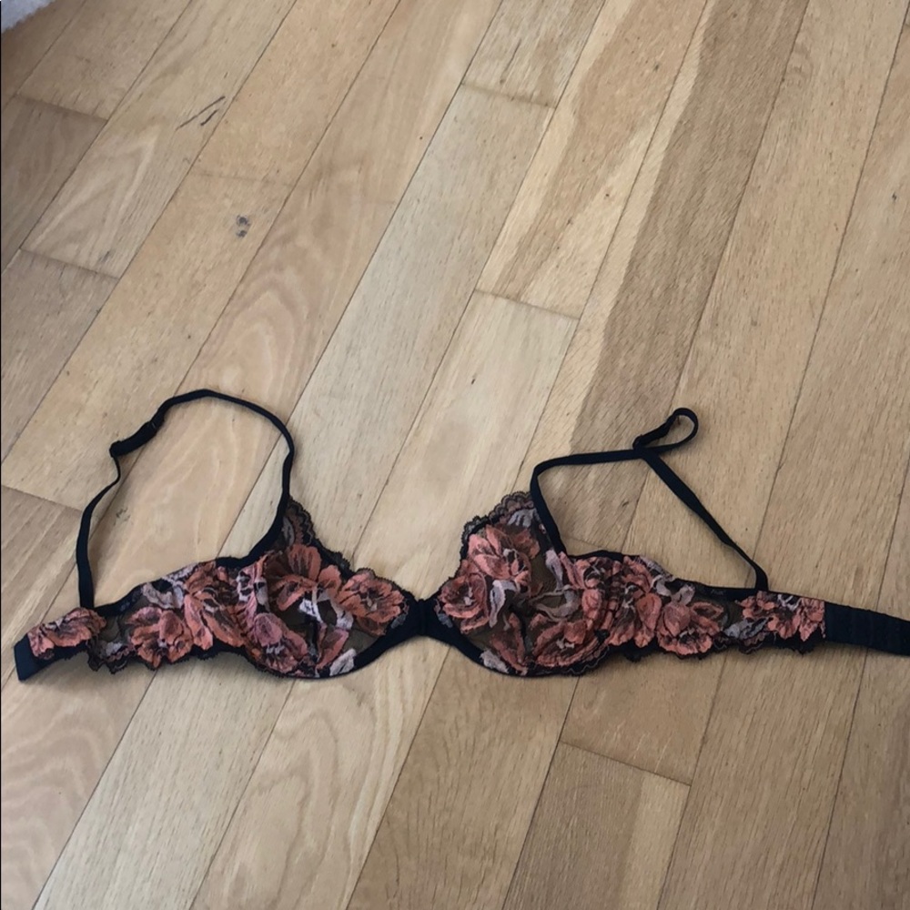 Lace cup La Perla bra brand new condition size 2C